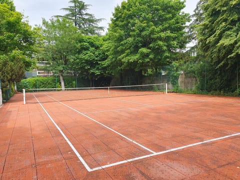 Tennis court