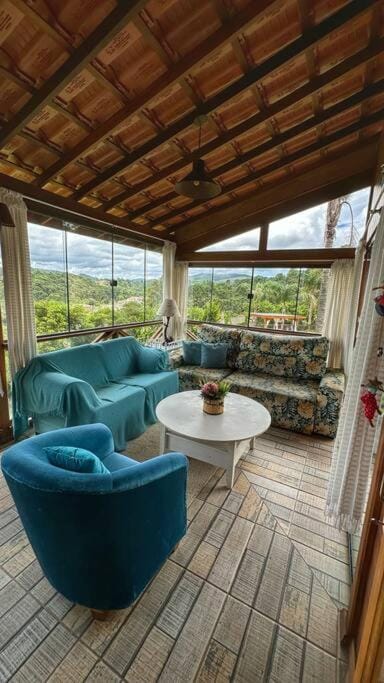 Winter Guest House - Casa de Campo com Vista House in Monte Verde