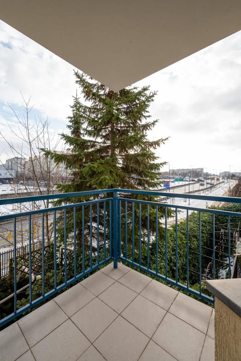 View (from property/room), Balcony/Terrace