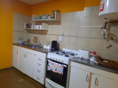 Kitchen or kitchenette, pet friendly