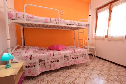 Photo of the whole room, Bedroom, bunk bed