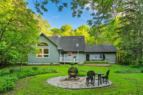 Property building, Natural landscape, Garden view