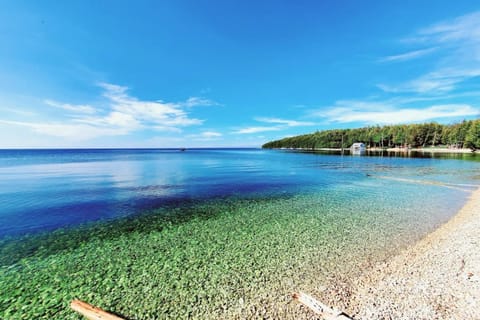 Nearby landmark, Beach