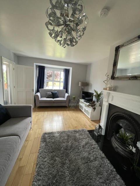 TV and multimedia, Living room, Photo of the whole room, Seating area