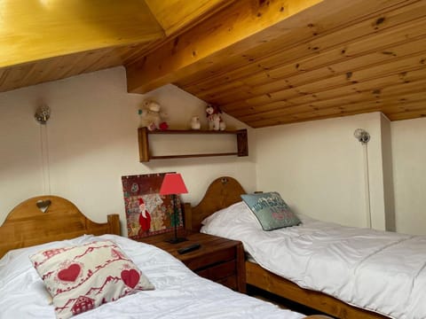 Apartment Les Aiguilles Rouges by Interhome Apartment in Les Houches