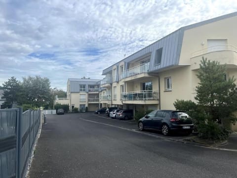 Accès direct plage 100m Apartment in Saint-Pair-sur-Mer