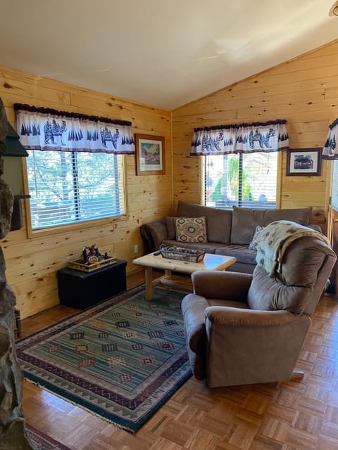 LilyBear Cabin House in Gila County