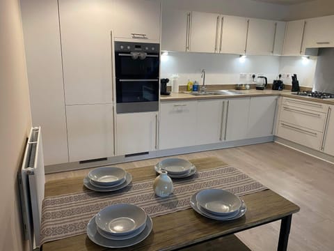 Crawley 2bed Apartament close to Gatwick Airport Copropriété in Crawley