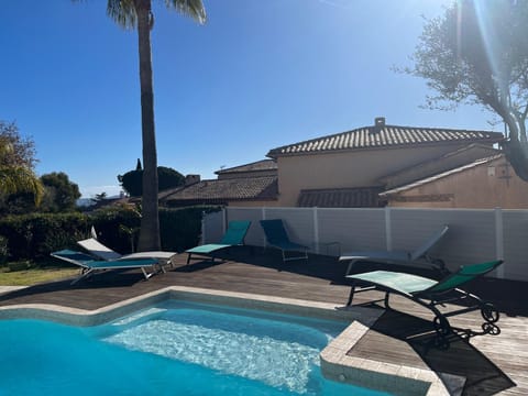 Magnifique Villa Piscine Pergola Proche Mer Villa in Hyères