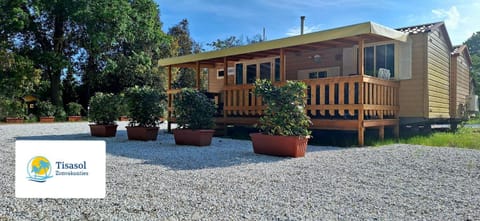 Comfortable campsite-chalet G10 Tuscany near sea Chalet in Viareggio