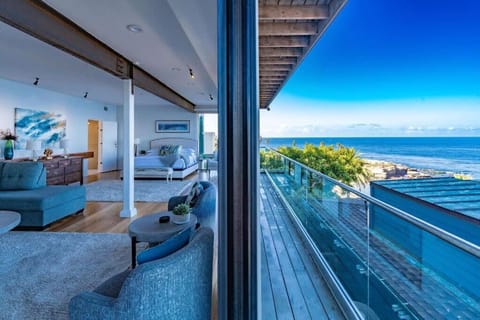 Oceanfront Studio in Heart of La Jolla Cove House in La Jolla