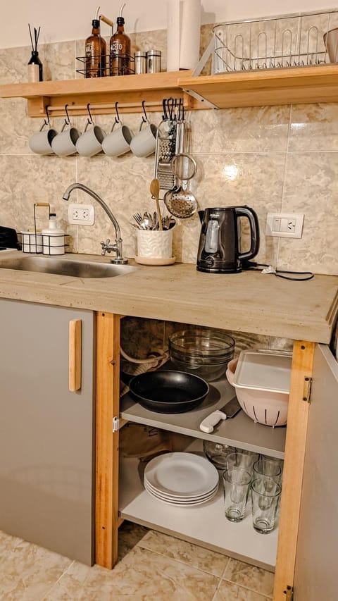 Coffee/tea facilities, Kitchen or kitchenette