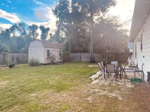 Private Cottage Moments away from Downtown Pensacola/Beach Chalet in Pensacola
