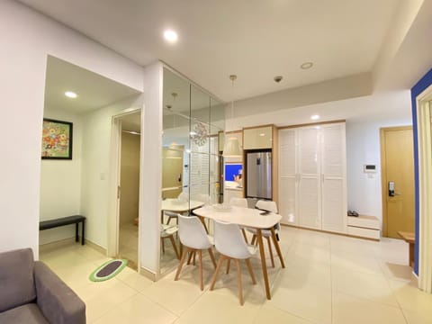 Masteri T5-2Br-2Wc-Landmarkview-Free Swimming pool &Gym Apartment in Ho Chi Minh City