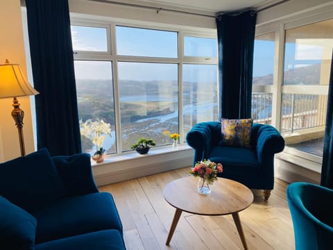 Apartment 2 @ Clifden Bay Apartments Appartamento in Clifden