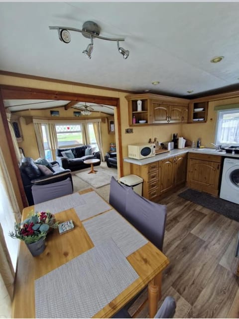 Luxury Sea viev Static Caravan in Clarach Bay Holiday Village House in Tirymynach