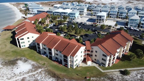 Beach Paradise on the coast of Navarre Apartment in Pensacola Beach