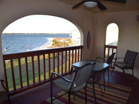 Beach Paradise on the coast of Navarre Apartment in Pensacola Beach