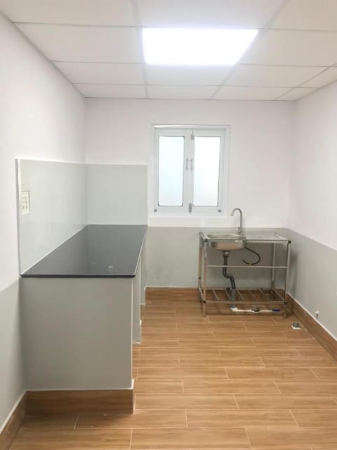 Kitchen or kitchenette, Dining area, stove