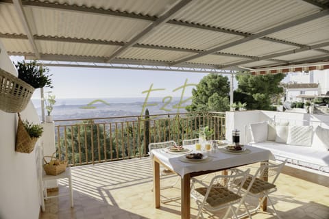 Bird's eye view, Balcony/Terrace, City view, Mountain view, Sea view