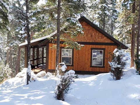 Whispering Pines cabins Maison in Lakeside