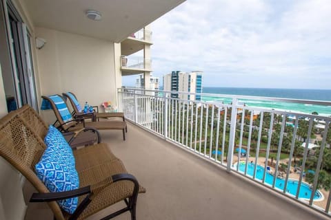 Sterling Shores 814 Modern Vibes Apartment in Destin