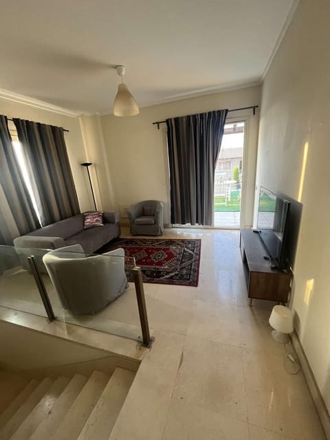 بالم هيلز ذا فيلج Apartment in New Cairo City