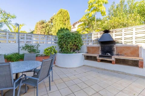 Patio, Garden view