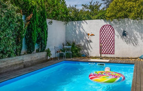Beautiful Home In Caissargues With Outdoor Swimming Pool House in Nimes