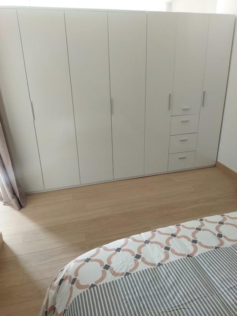 Bedroom, wardrobe