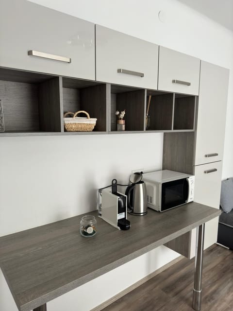 Coffee/tea facilities, Kitchen or kitchenette