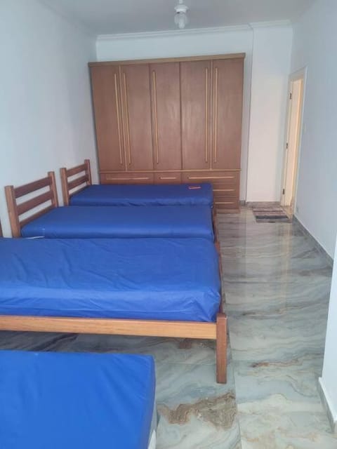 Apartamento PÉ NA AREIA Condominio in Santos