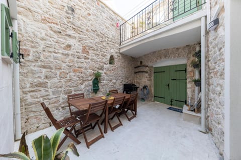 Patio, Day