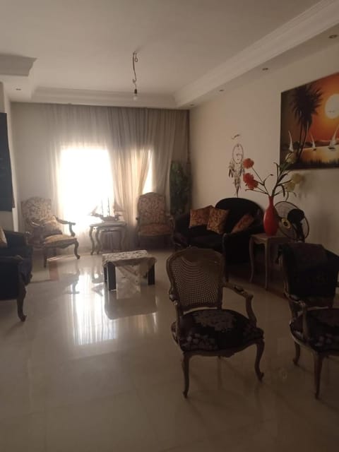 شقة بالتجمع الاول بالبنفسج ٥ Apartment in New Cairo City