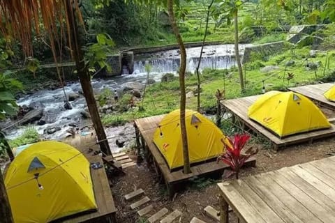 Nyiak Tanjuang camp area Luxury tent in Lembang