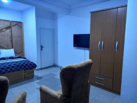 Mega Pavilion Apartment And Suits Gwarinpa Hotel in Abuja