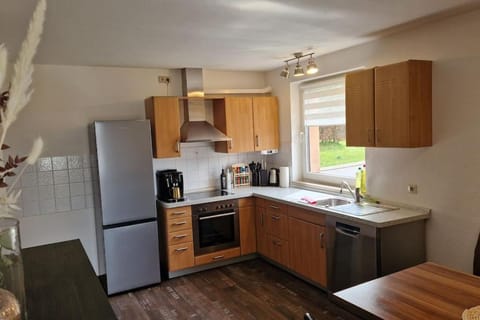 Coffee/tea facilities, Kitchen or kitchenette, Dining area, dishwasher, pet friendly, stove, toaster