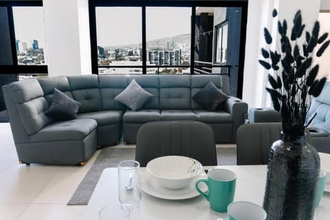Luxury Penthouse with Stunning Views of El escalon Condominio in San Salvador
