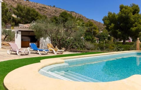 Chalet Los Olivos con piscina House in Xàbia