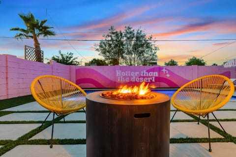 Bachelorette! Fire Pit+Heated Pool+3MI to Old Town House in Tempe