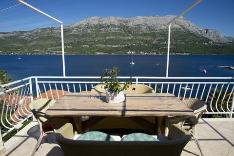 Premium View Condo in Korčula