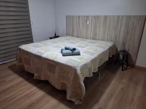 Casa completa com área de lazer próxima ao centro shopping e principais vias de acesso!! Maison in Araraquara