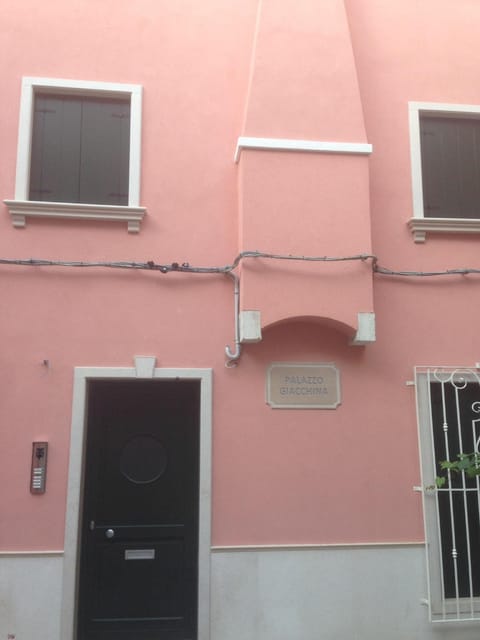 Palazzo Giacchina Condo in Chioggia