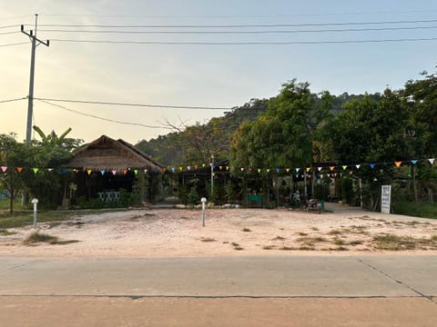 Maloop Cafe Bungalow Hostel in Sihanoukville