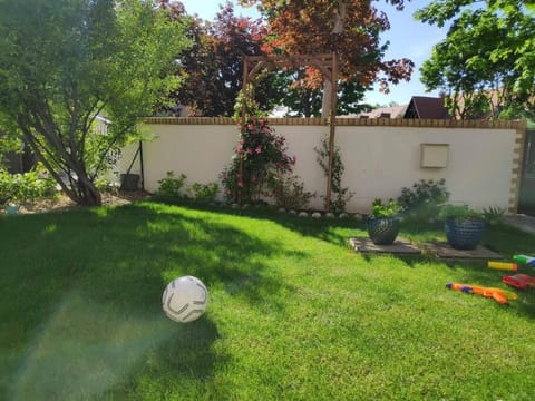 Maison indépendante avec jardin, ville JO 2024 Casa in Torcy