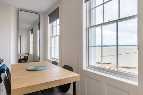 Seaside Serenity: Stylish Sea View Apartments in Herne Bay Condo in Herne Bay