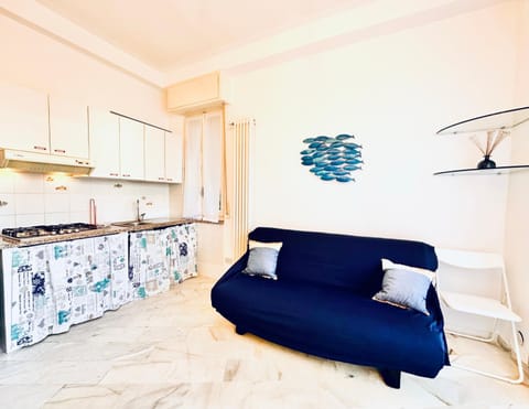 Hostdomus - Cozy corner near the sea Apartment in Finale Ligure