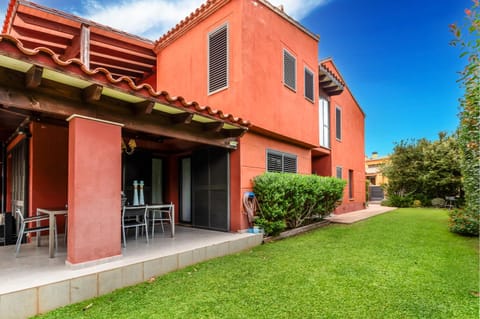 Property building, Garden, Garden view