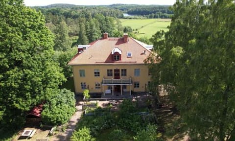 Property building, Natural landscape, Bird's eye view, Garden view