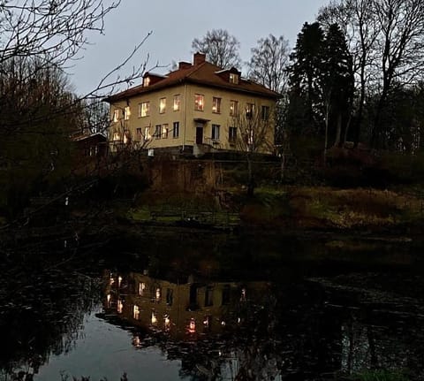 Property building, Winter